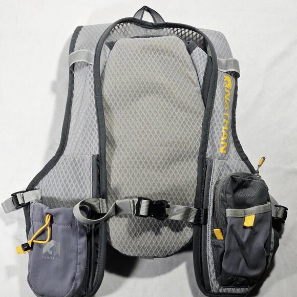 Nathan Intensity 2L Hydration Pack Backpack Running Vest Gray * No Bladder - Picture 2 of 7